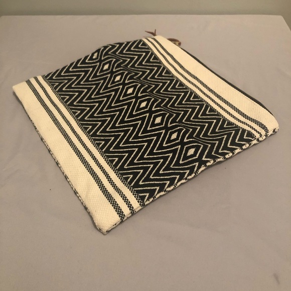 Tribe Alive Reversible Foldover Clutch NWOT - Picture 3 of 7